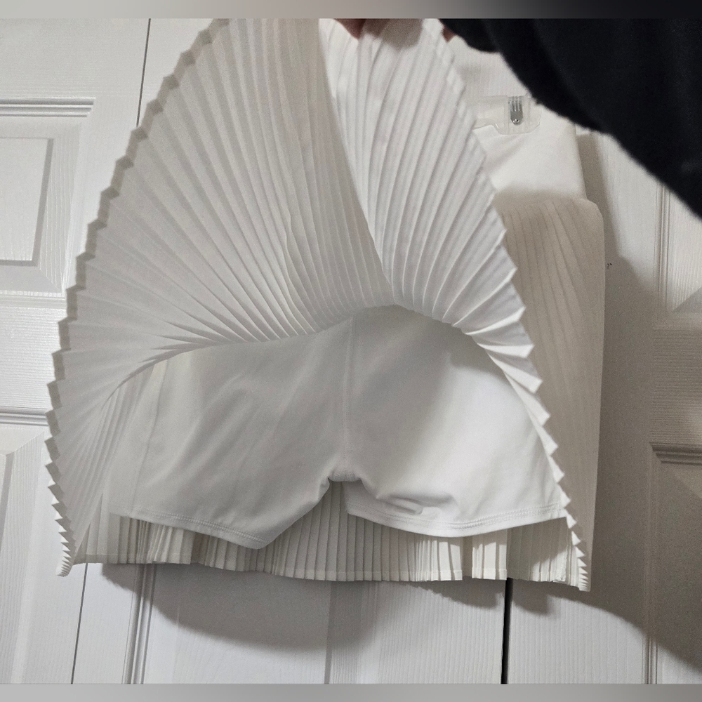 White Pleated Tennis Skirt Skort, Joy Lab Brand, Size Large, New With Tags - Picture 3 of 8